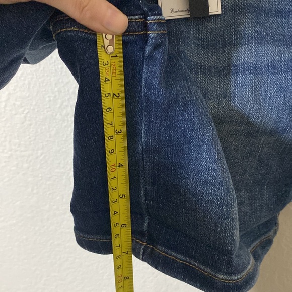 🐆NWT Judy Blue High Waisted distressed shorts! - Picture 12 of 12